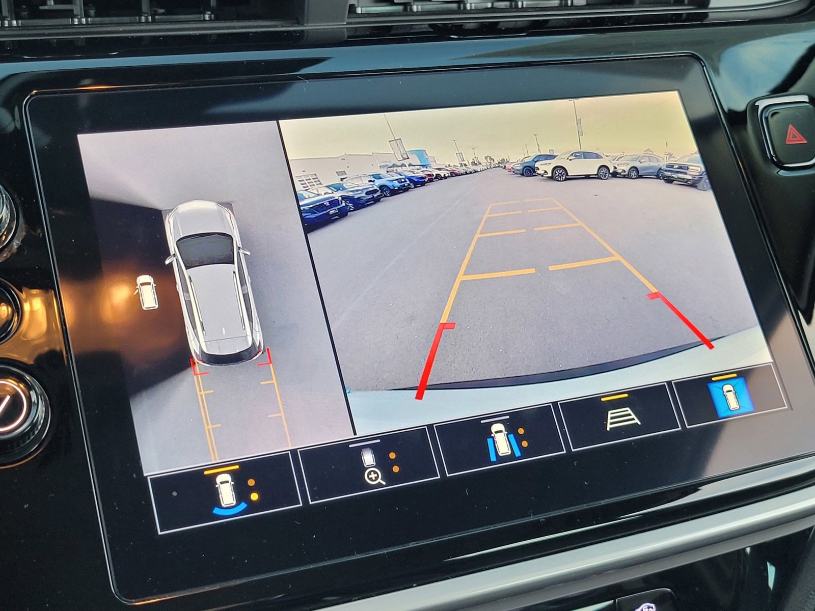 Used 2022 Chevrolet Bolt EUV Premier w/ Sun & Sound Package image 24