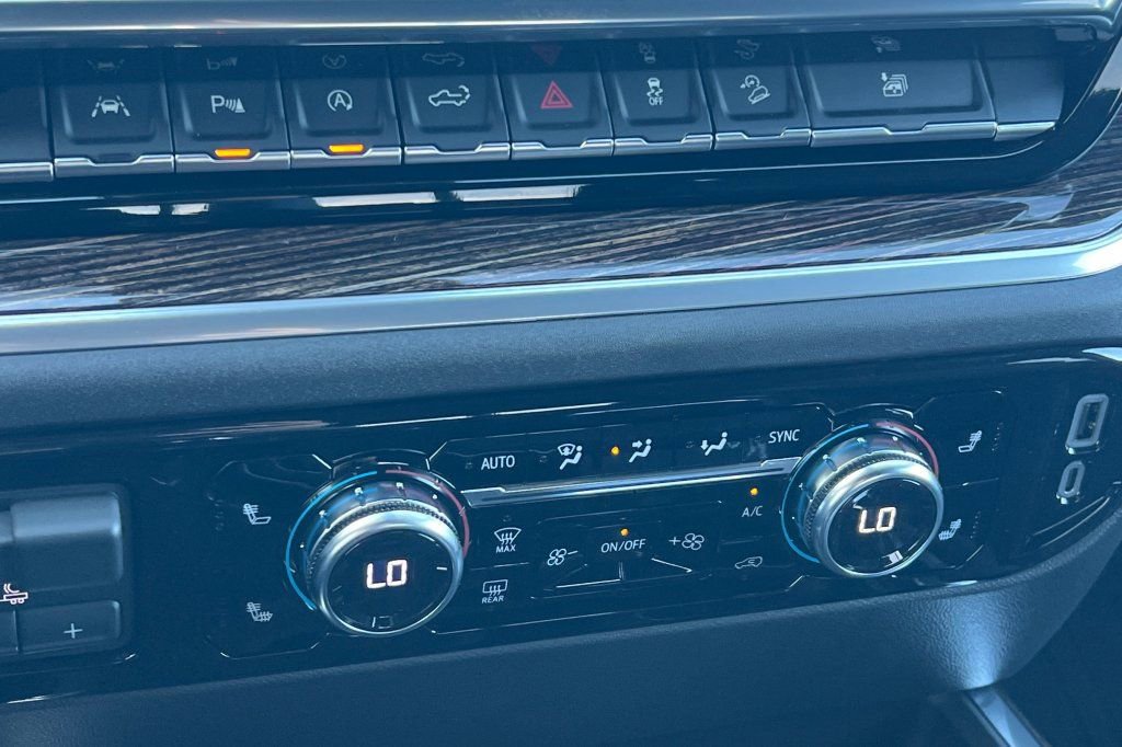 New 2026 GMC Sierra 1500 Elevation AWD/4WD image 17