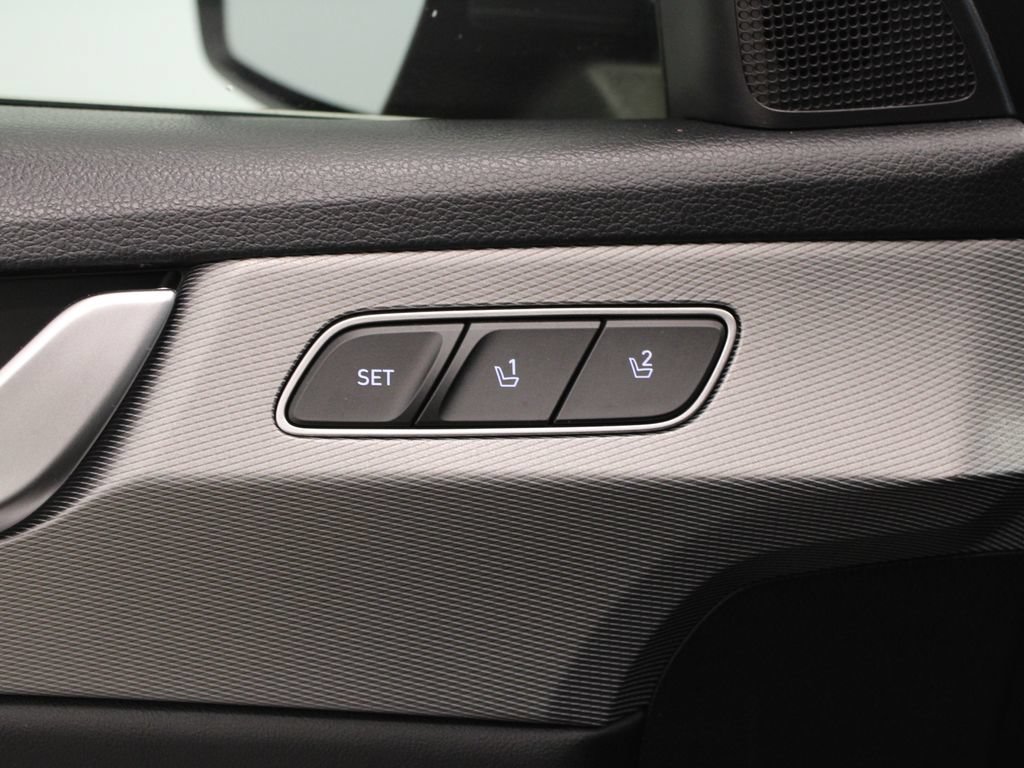 Used 2021 Hyundai Palisade SEL w/ Premium Package FWD image 12