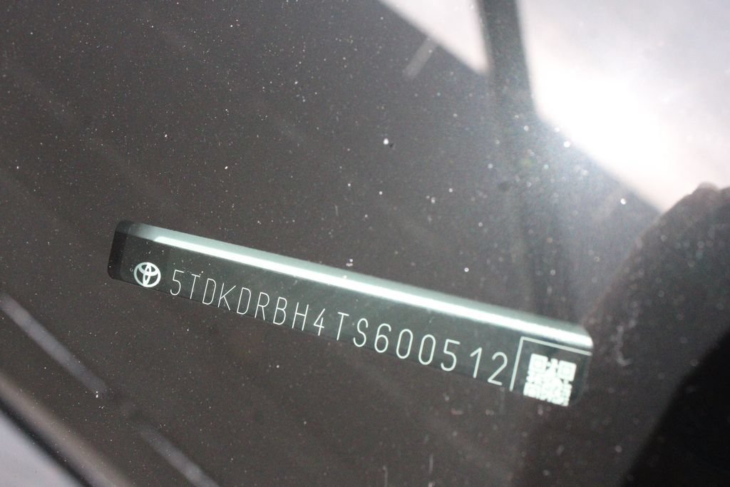 Certified 2026 Toyota Highlander Platinum AWD/4WD image 76