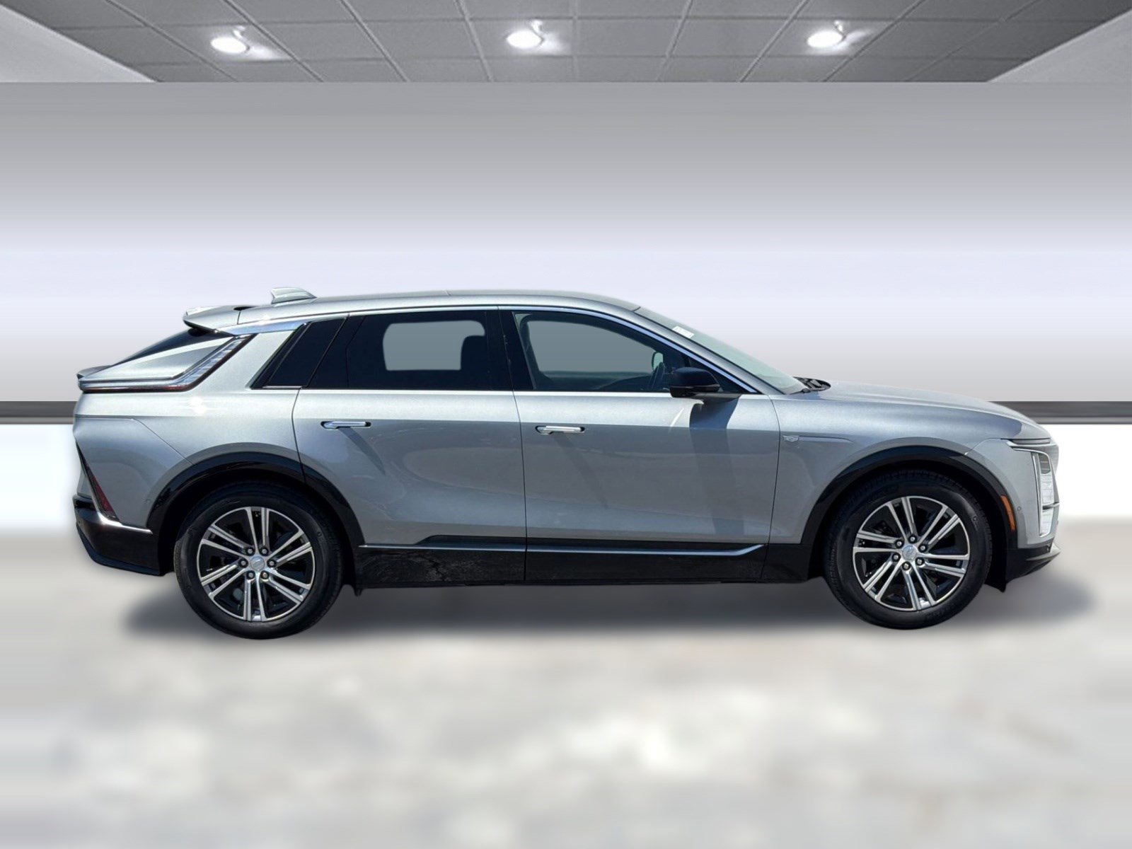 Certified 2024 Cadillac Lyriq Luxury AWD/4WD image 7