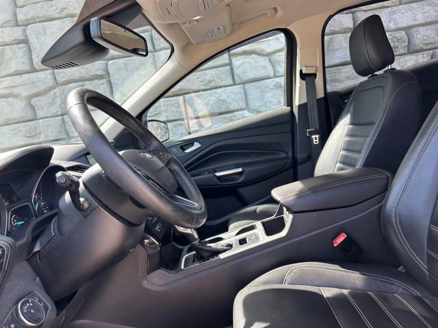 Used 2019 Ford Escape Titanium AWD/4WD image 8