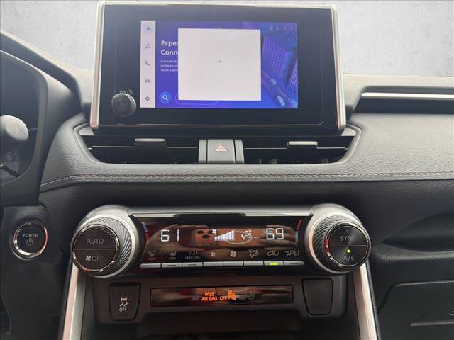 Used 2024 Toyota RAV4 XLE AWD/4WD image 19