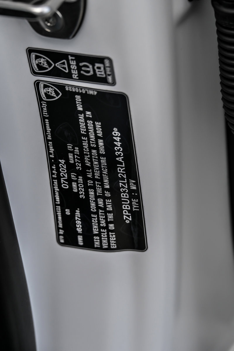 Used 2024 Lamborghini Urus S AWD/4WD image 53