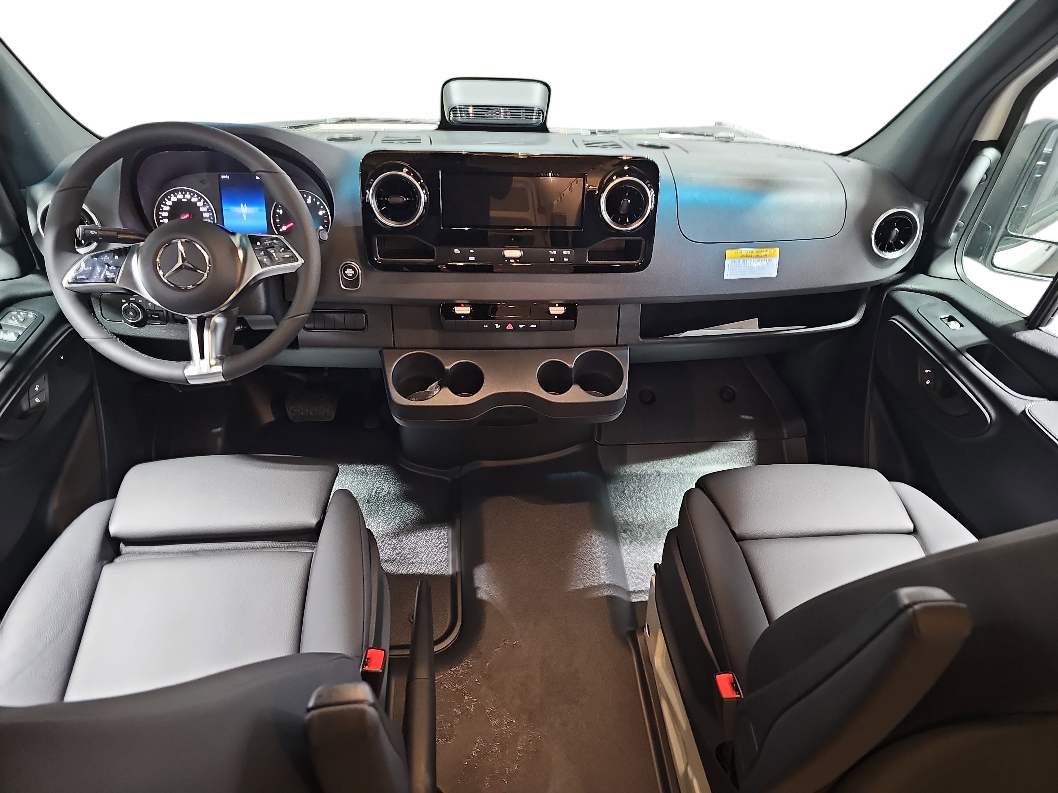 New 2026 Mercedes-Benz Sprinter 2500 image 9