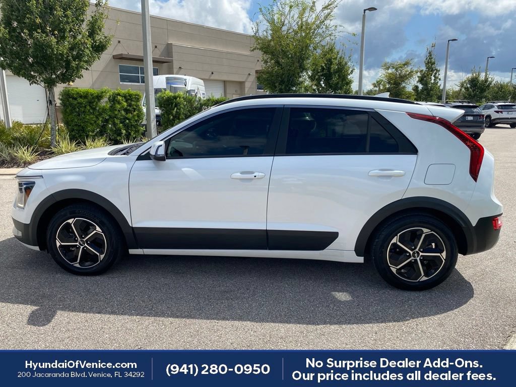 Used 2023 Kia Niro EX FWD image 29