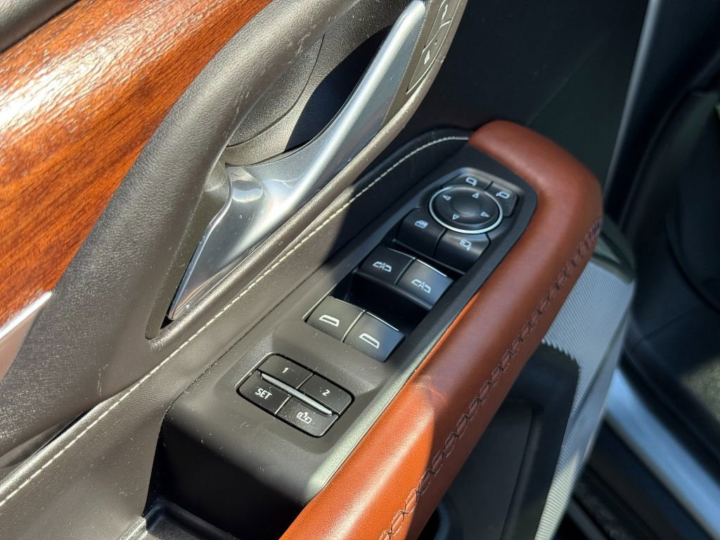 Used 2024 GMC Yukon Denali Ultimate image 23