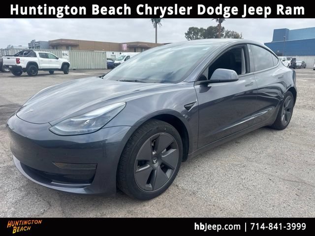 Used 2023 Tesla Model 3 Standard Range RWD image 1