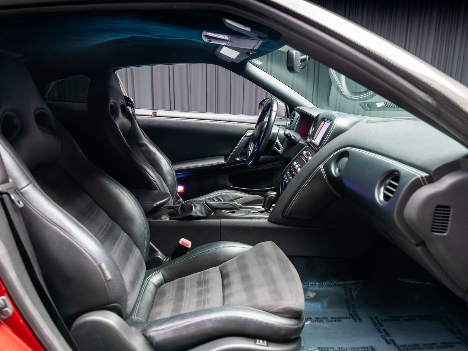 Used 2014 Nissan GT-R Premium AWD/4WD image 70