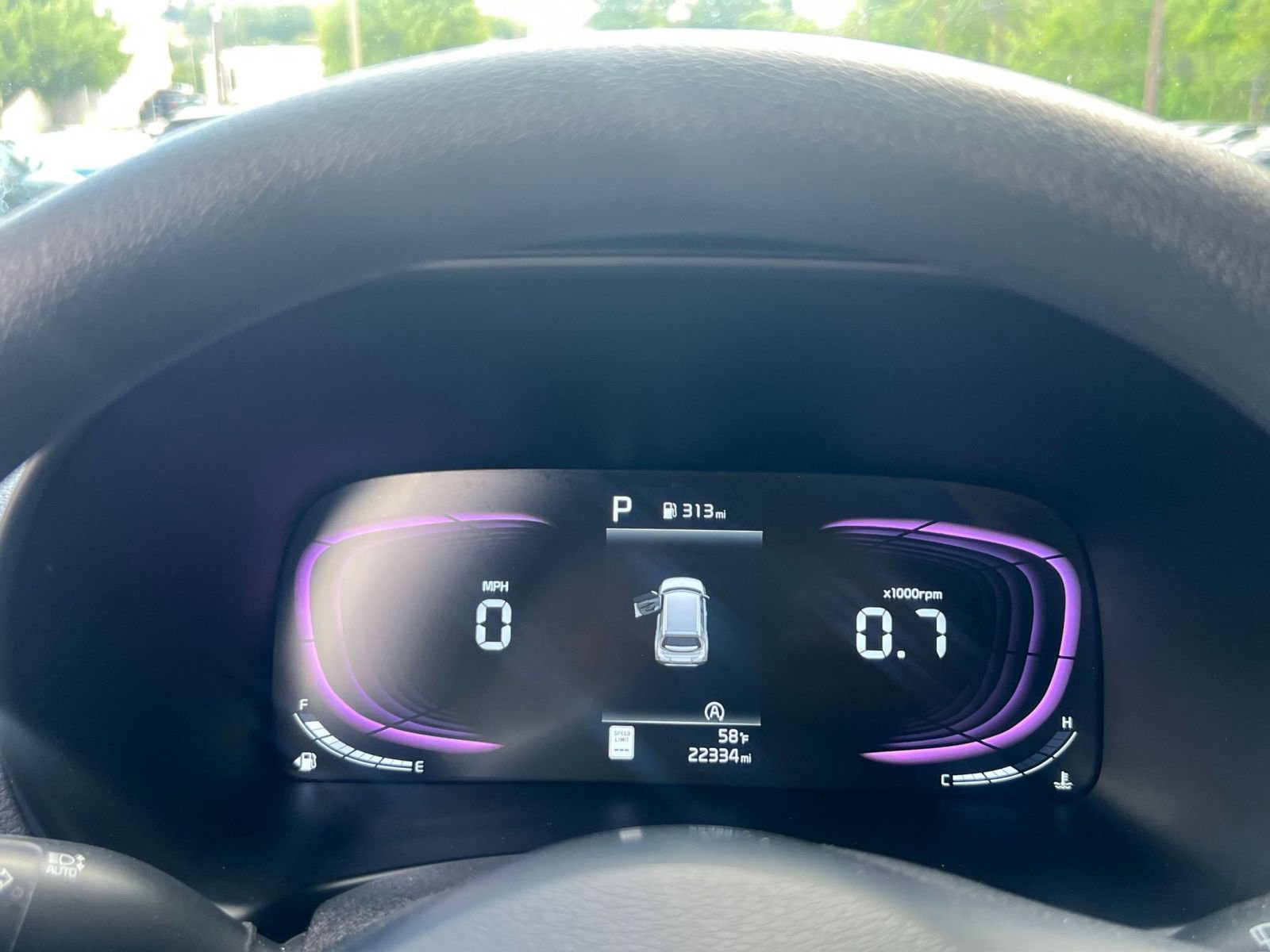 Used 2025 Kia Soul LX w/ LX Technology Package FWD image 35