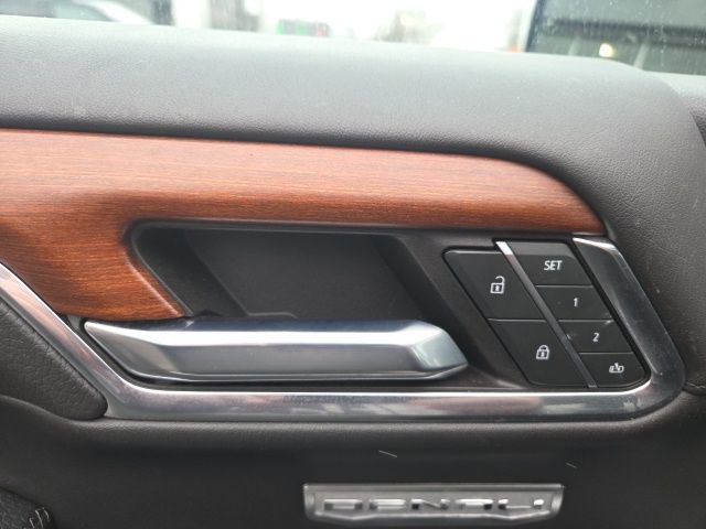 Used 2023 GMC Sierra 1500 Denali w/ Denali Reserve Package image 20
