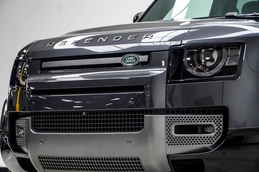 Used 2024 Land Rover Defender 130 Outbound AWD/4WD image 2