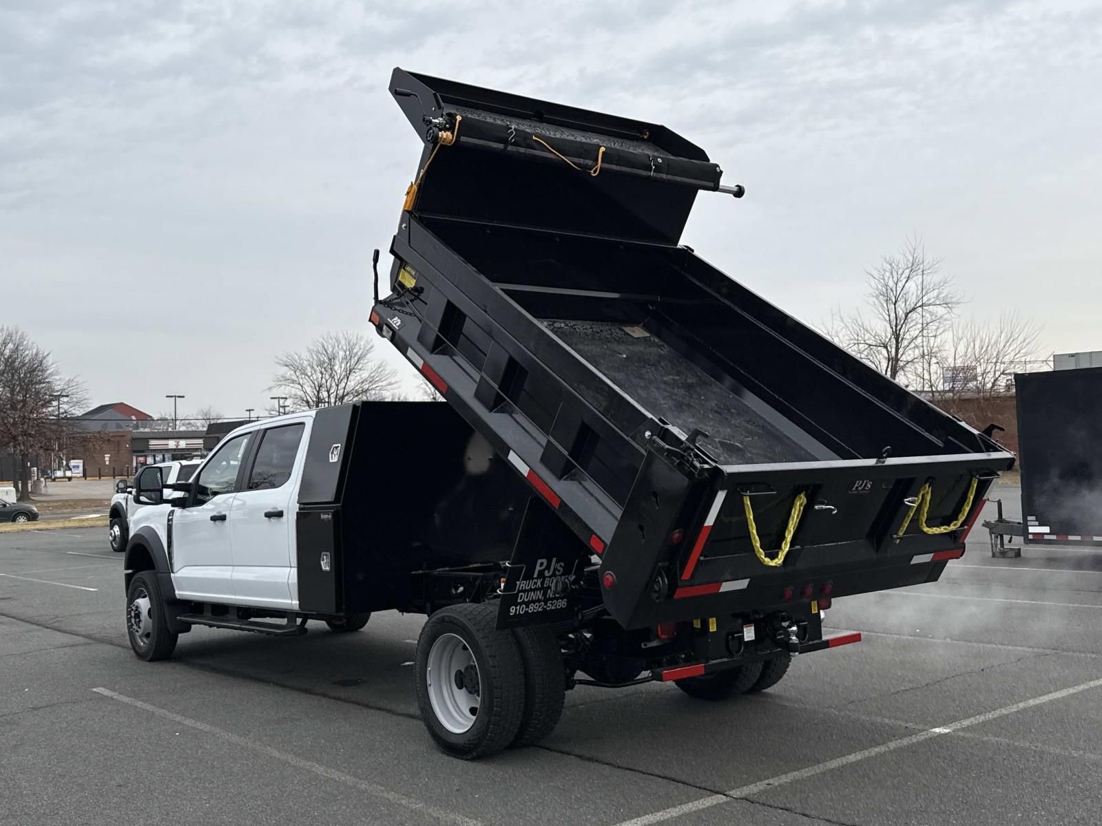 New 2026 Ford F550 4x4 Crew Cab image 5