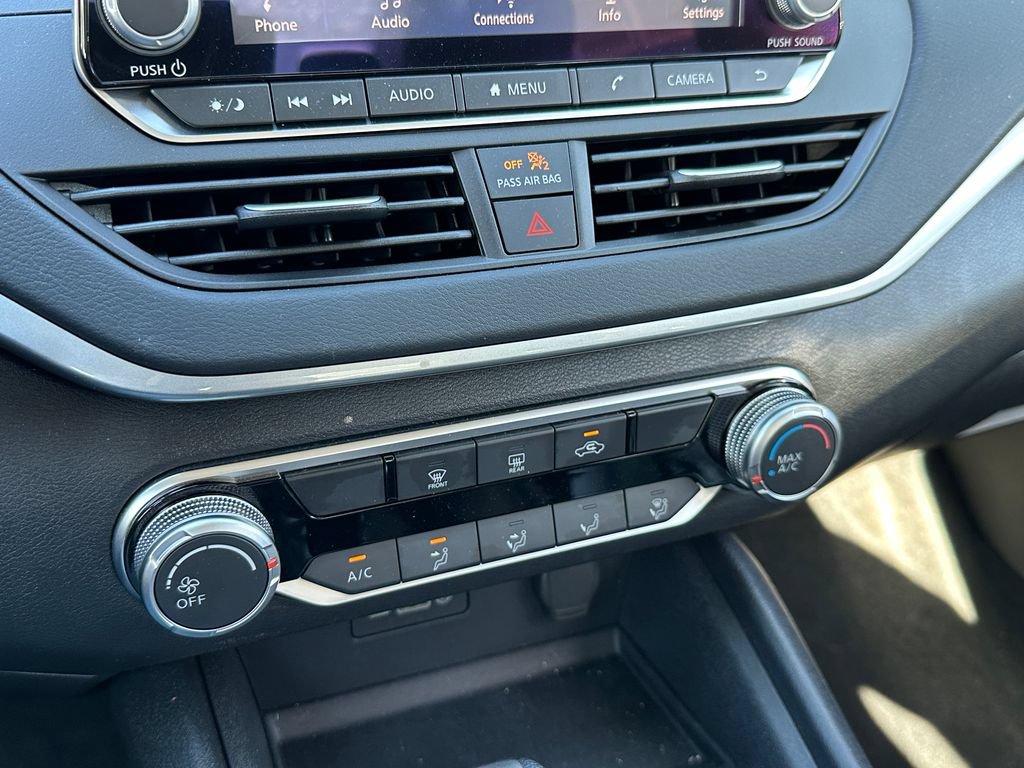 Used 2025 Nissan Altima 2.5 S FWD image 27
