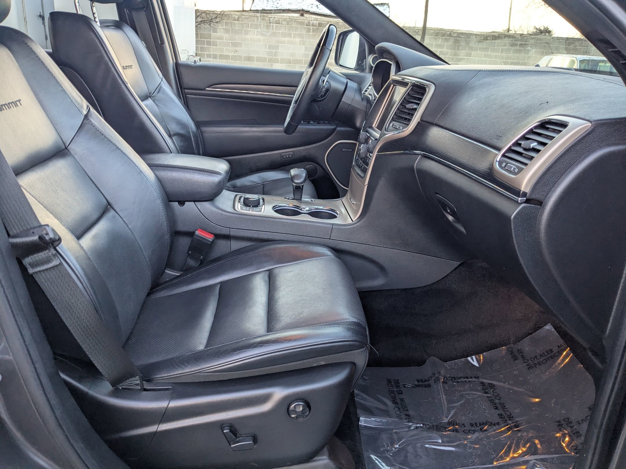 Used 2015 Jeep Grand Cherokee Summit w/ Platinum Series Group image 31