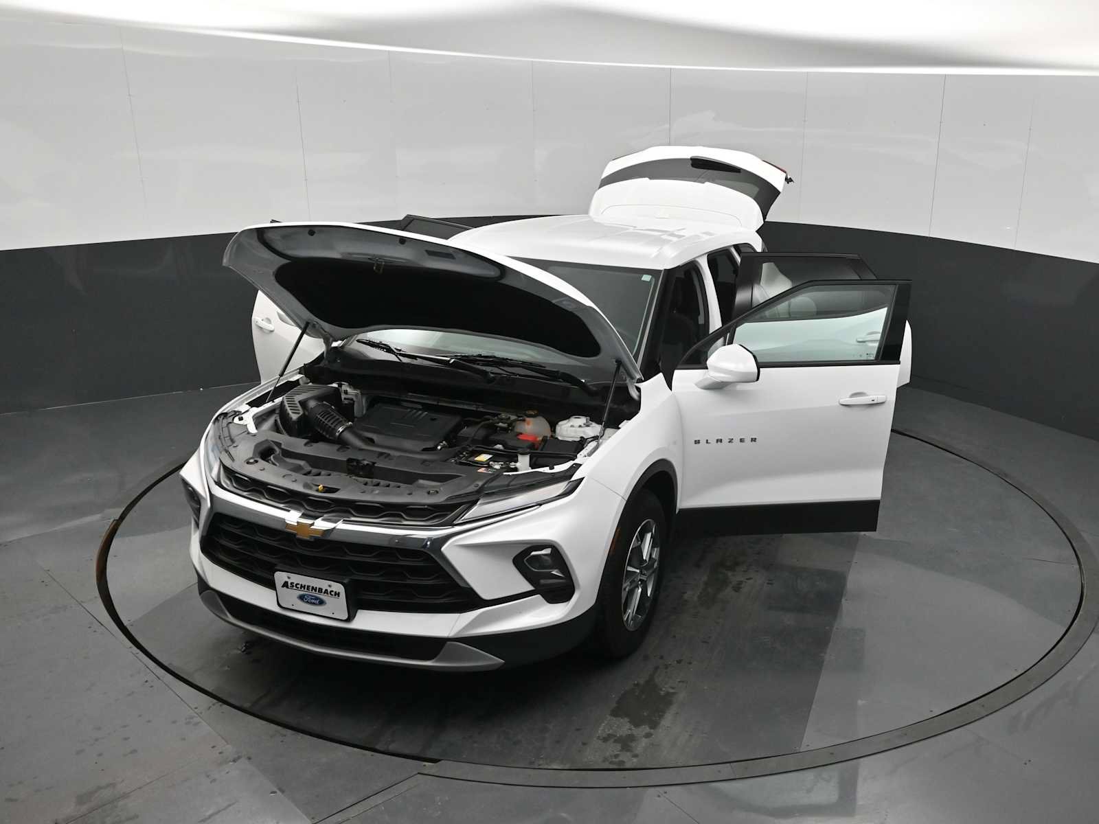 Used 2023 Chevrolet Blazer LT AWD/4WD image 34