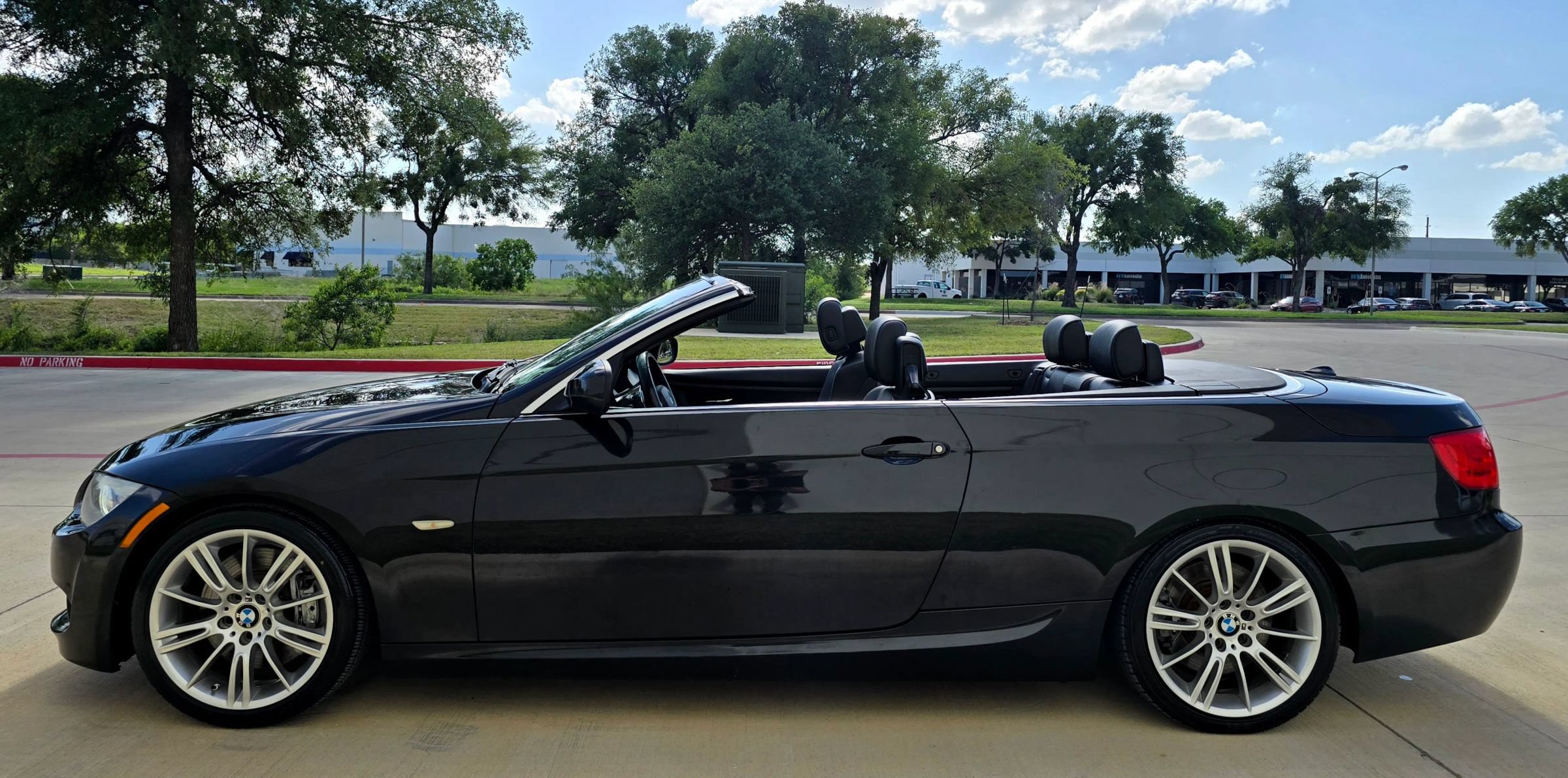 Used 2013 BMW 335i Convertible RWD image 13