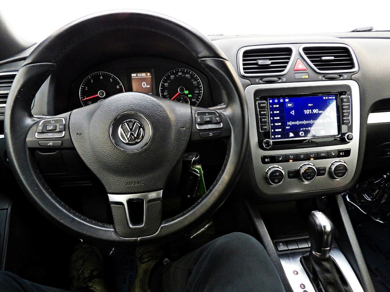 Used 2013 Volkswagen Eos image 14