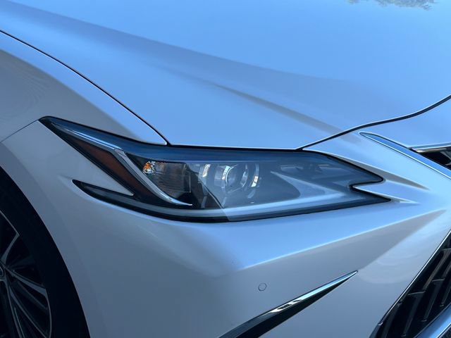 Used 2024 Lexus ES 350 w/ Premium Package FWD image 18