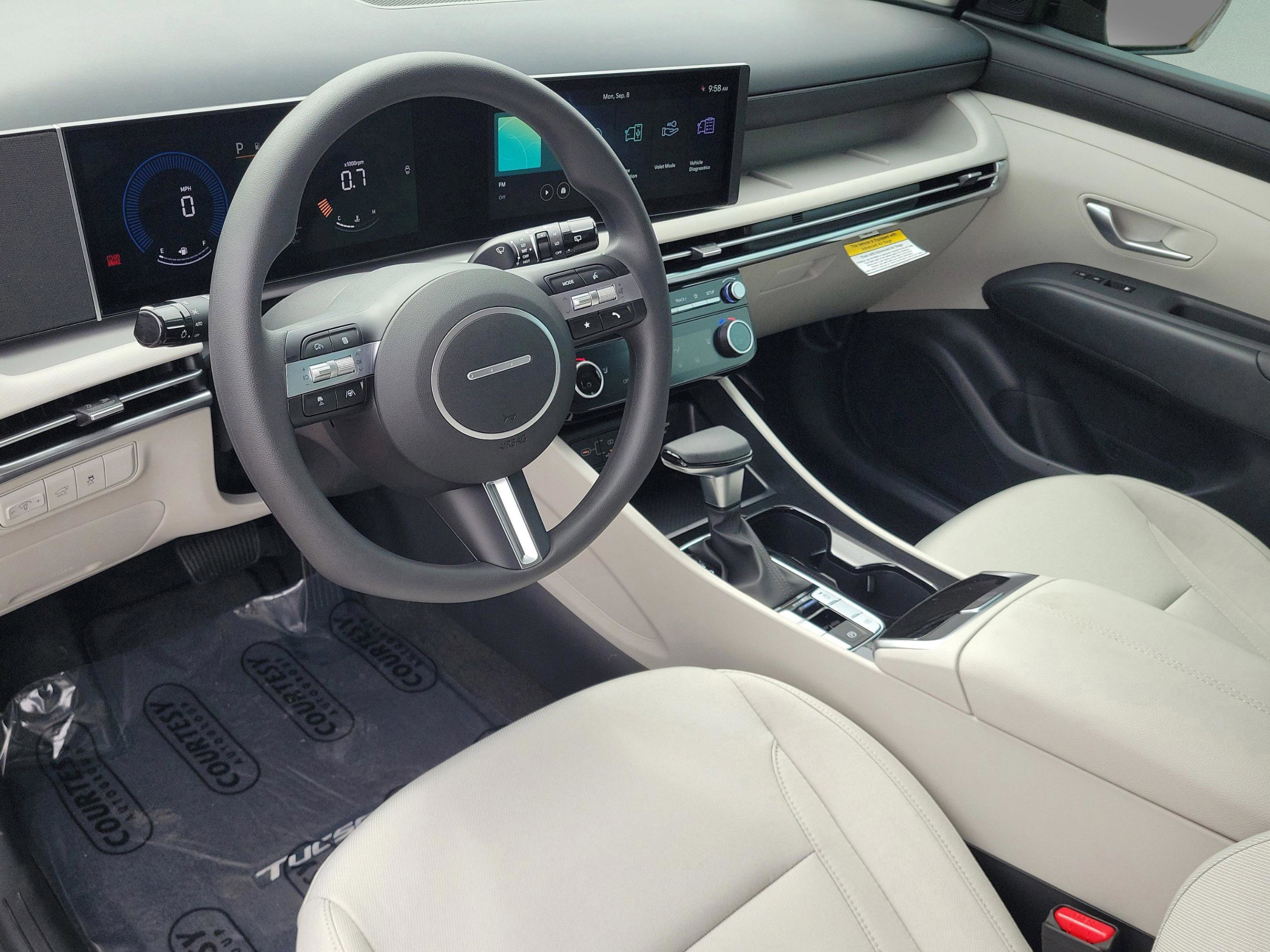 New 2026 Hyundai Tucson SEL image 22