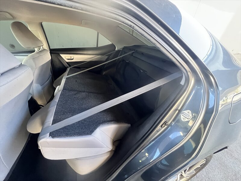 Used 2016 Toyota Corolla LE FWD image 5
