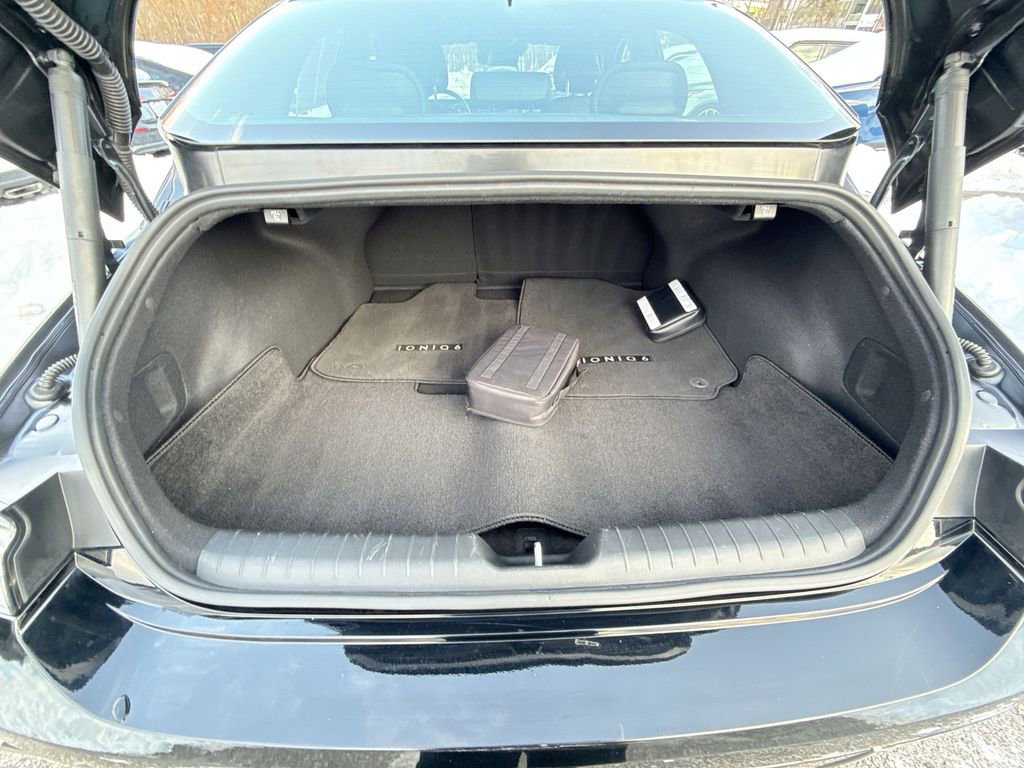 Used 2023 Hyundai Ioniq 6 Limited image 21