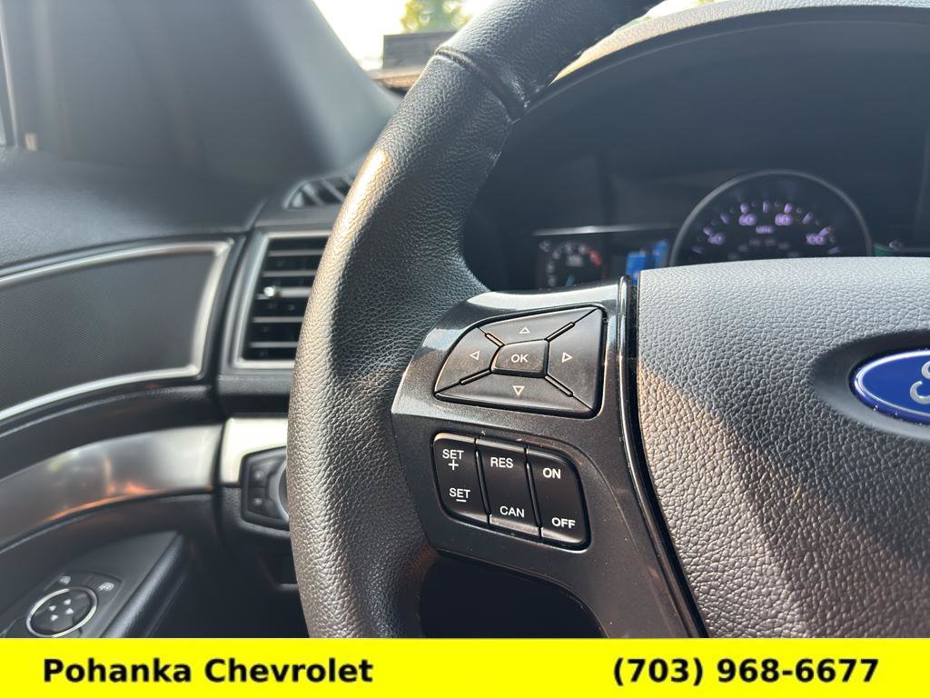 Used 2018 Ford Explorer XLT w/ Equipment Group 202A AWD/4WD image 10