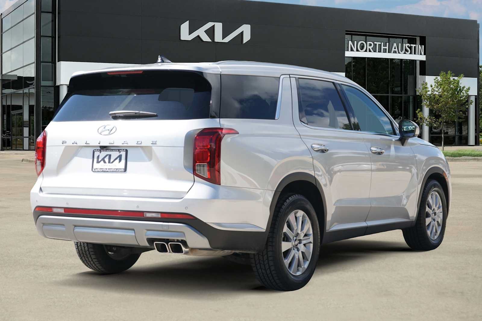 Used 2025 Hyundai Palisade SEL FWD image 5