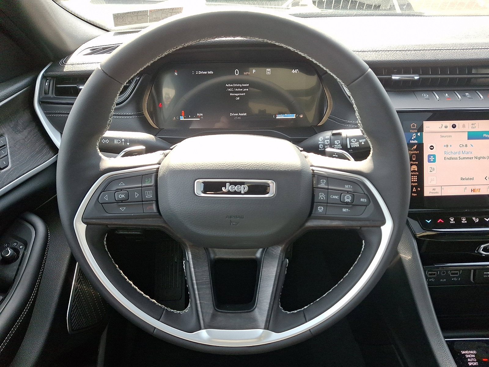 New 2026 Jeep Grand Cherokee Limited image 15
