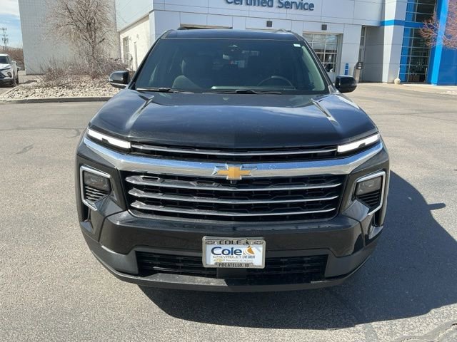 Used 2025 Chevrolet Traverse LT w/ Sun and Wheel Package image 4