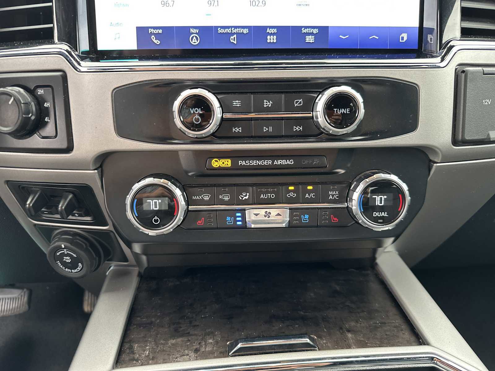 Used 2022 Ford F250 Lariat w/ Chrome Package image 19