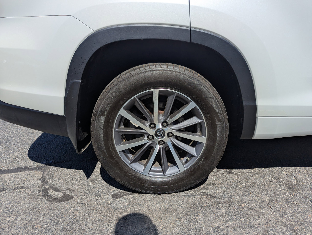 Used 2018 Toyota Highlander XLE image 59