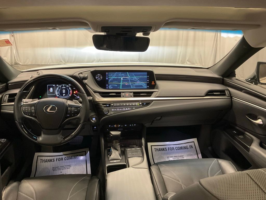 Used 2020 Lexus ES 350 w/ Accessory Package FWD image 2