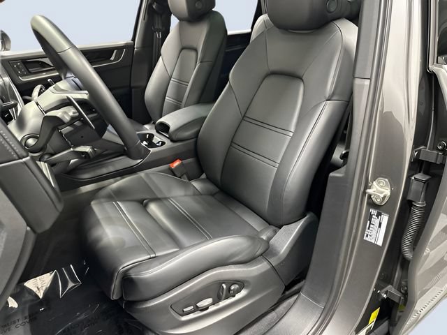 Used 2025 Porsche Cayenne S AWD/4WD image 30