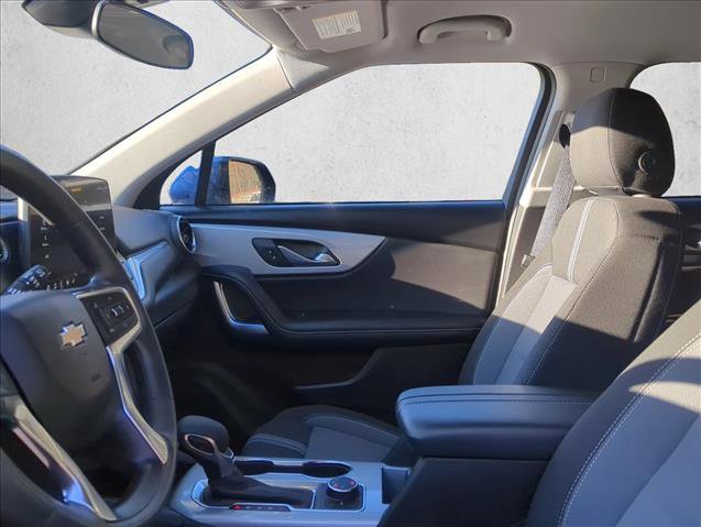 Used 2023 Chevrolet Blazer LT image 9