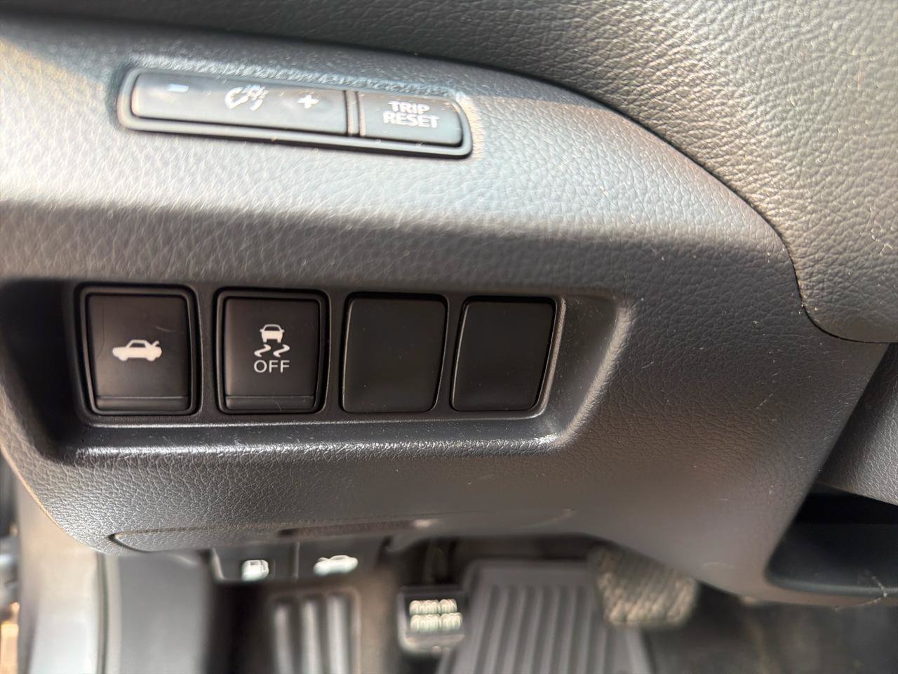 Used 2018 Nissan Altima 2.5 SV FWD image 25