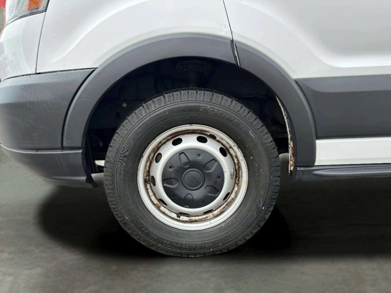 Used 2015 Ford Transit 250 148 Medium Roof w/ Interior Upgrade Package image 32