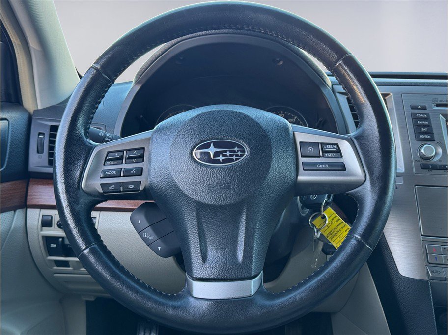 Used 2014 Subaru Outback 2.5i Limited image 12