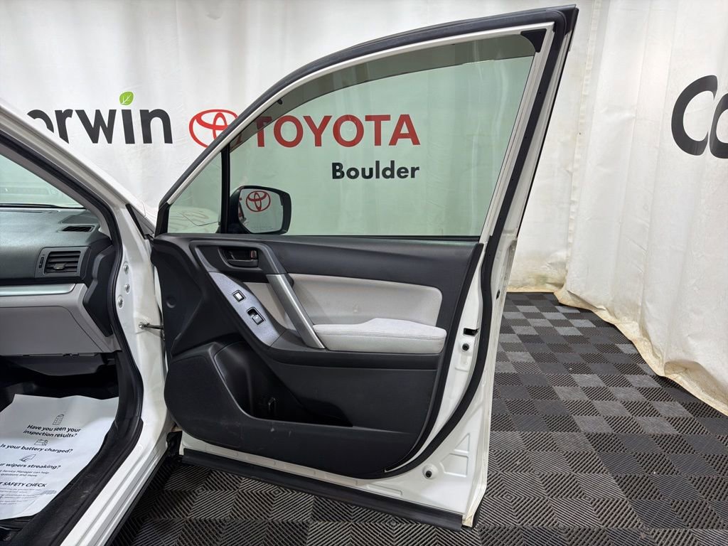 Used 2014 Subaru Forester 2.5i Premium image 10