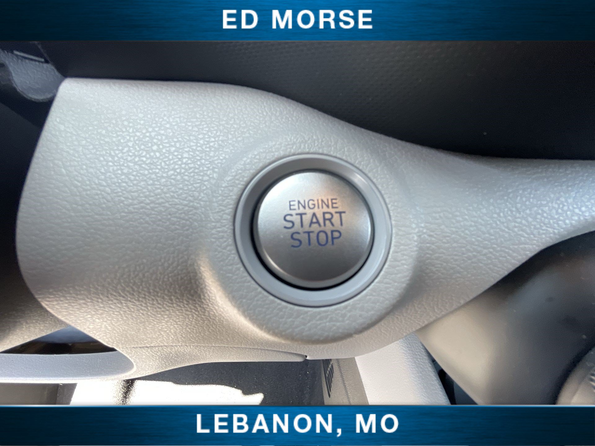 Used 2025 Hyundai Venue SEL FWD image 16