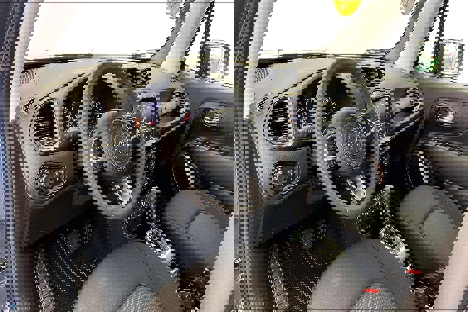 Certified 2023 Jeep Renegade Latitude image 14