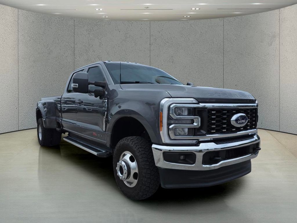 Used 2023 Ford F350 Lariat AWD/4WD image 12