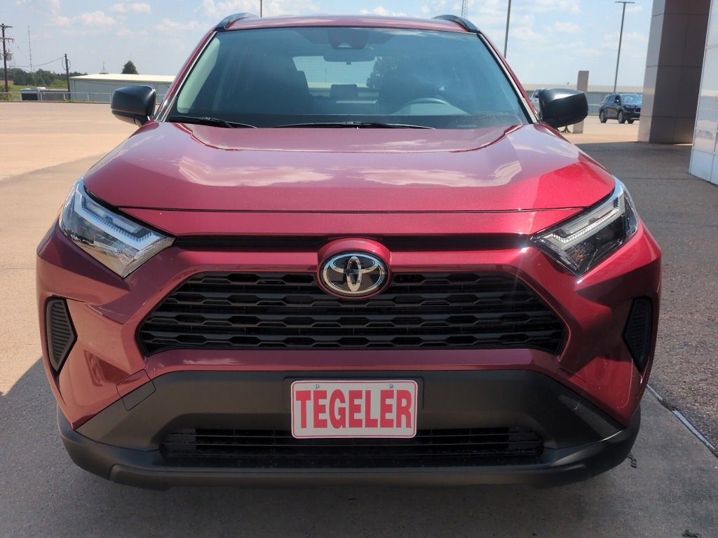New 2025 Toyota RAV4 LE image 2