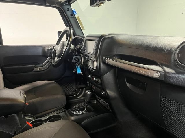 Used 2016 Jeep Wrangler Sport w/ Quick Order Package 24S AWD/4WD image 11