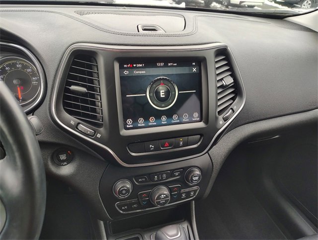 Used 2021 Jeep Cherokee Latitude Lux w/ Comfort/Convenience Group image 22