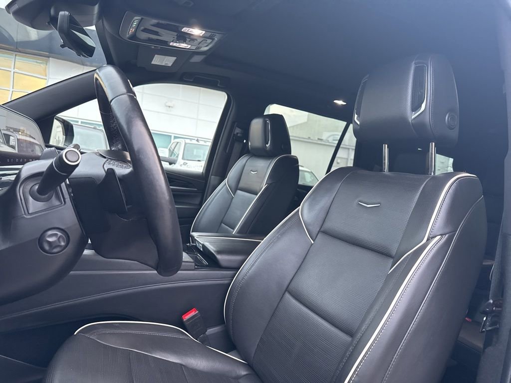 Used 2024 Cadillac Escalade Sport image 16