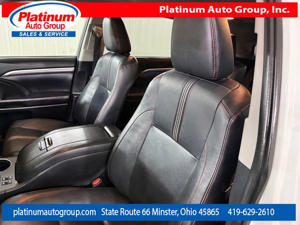 Used 2019 Toyota Highlander SE AWD/4WD image 25