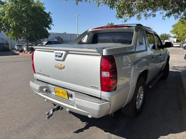 Used 2011 Chevrolet Avalanche LT w/ Suspension Package, Off-Road AWD/4WD image 14