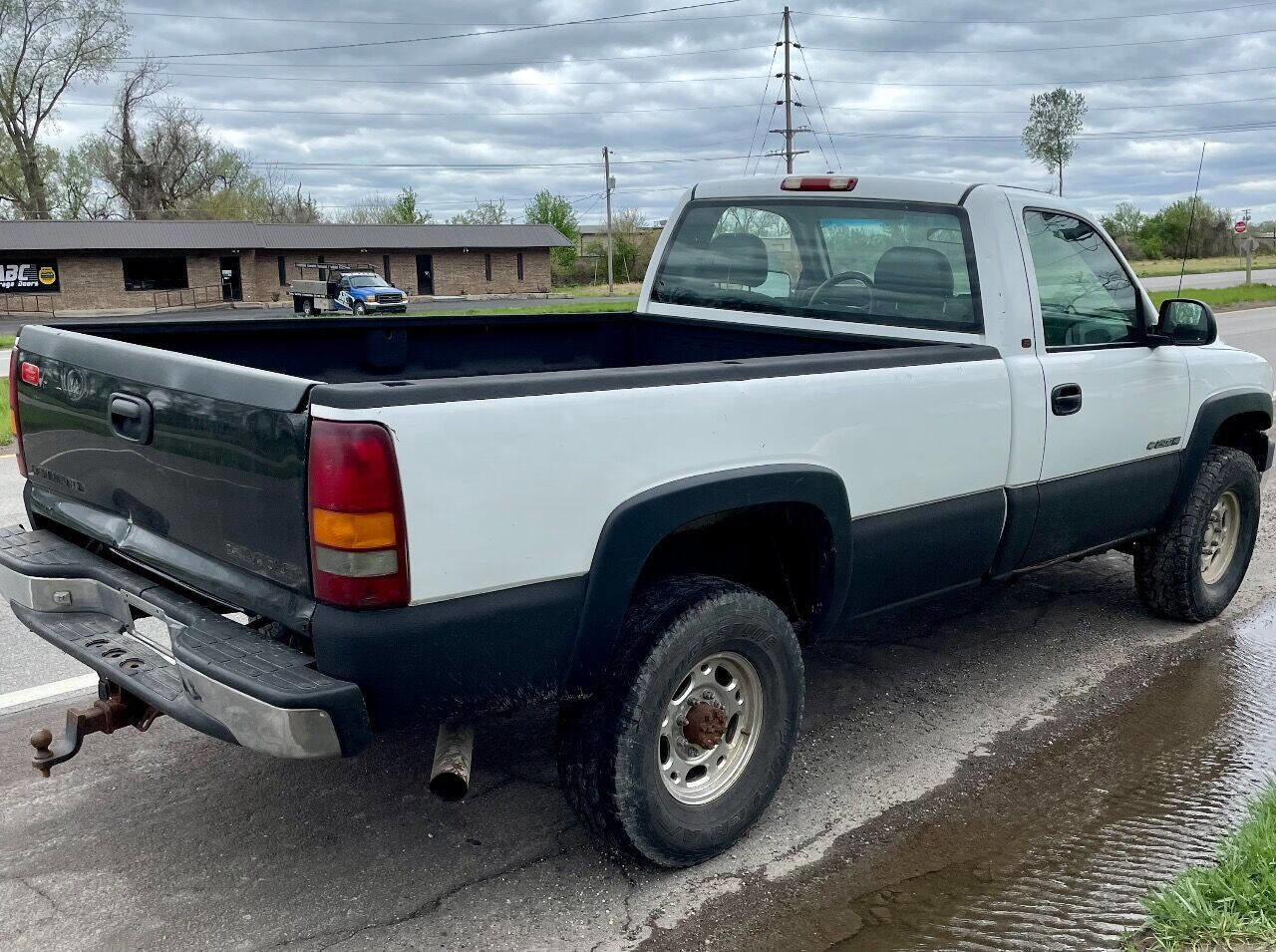 Used 2002 Chevrolet Silverado 2500 4x4 Regular Cab image 10