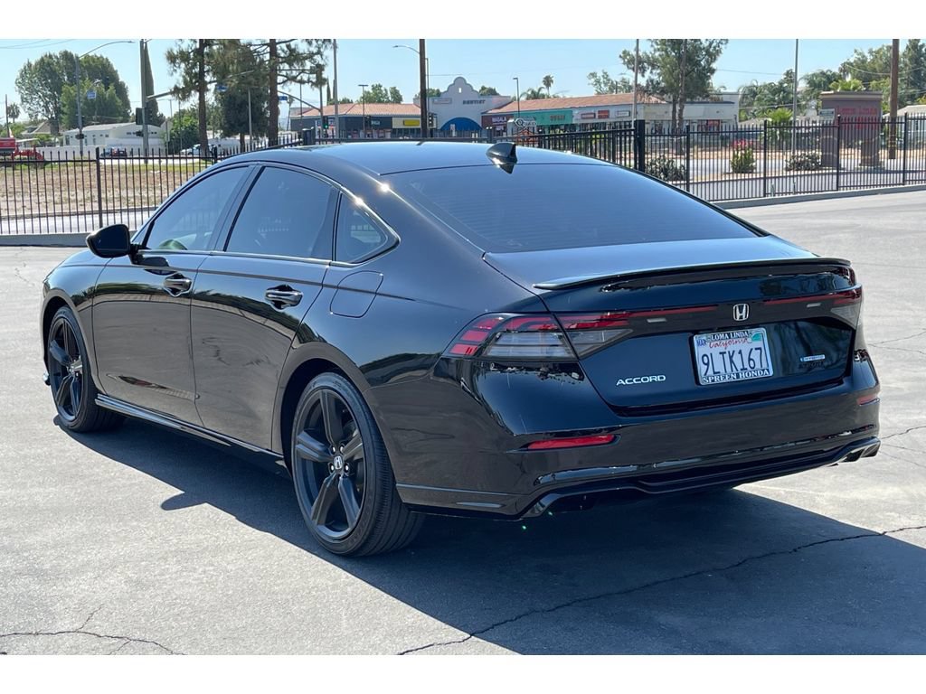 Used 2024 Honda Accord Sport image 3